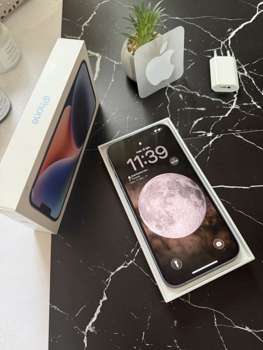 Iphone 14 Plus / Blue - 128 GB, Stare: excelentǎ, 83% Battery.