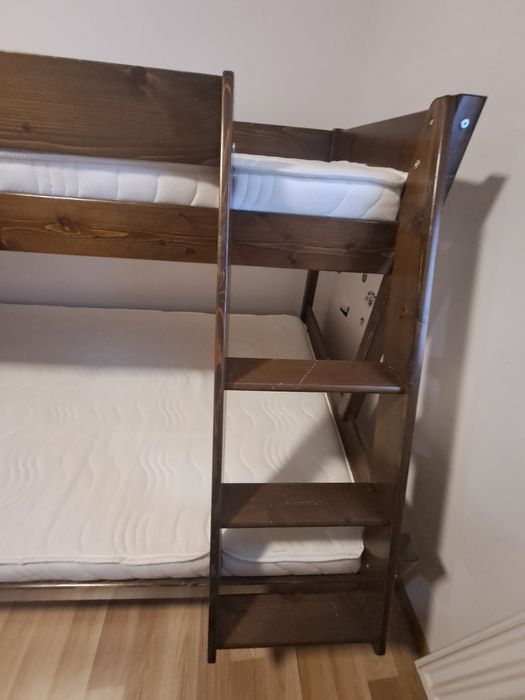 Vand pat supraetajat, cu saltele incluse