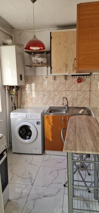 Închiriez garsonera Resita