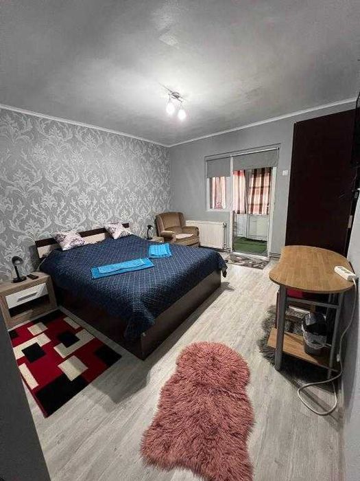 Închiriez apartament 1 cameră (Proprietar), 30 mp + intrare privată, zonă Diamant (Tudor)