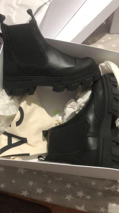 Cisme si Ghete PIELE 100% GANNI