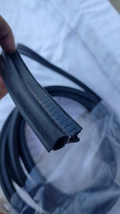 Cheder usa Dacia 1310