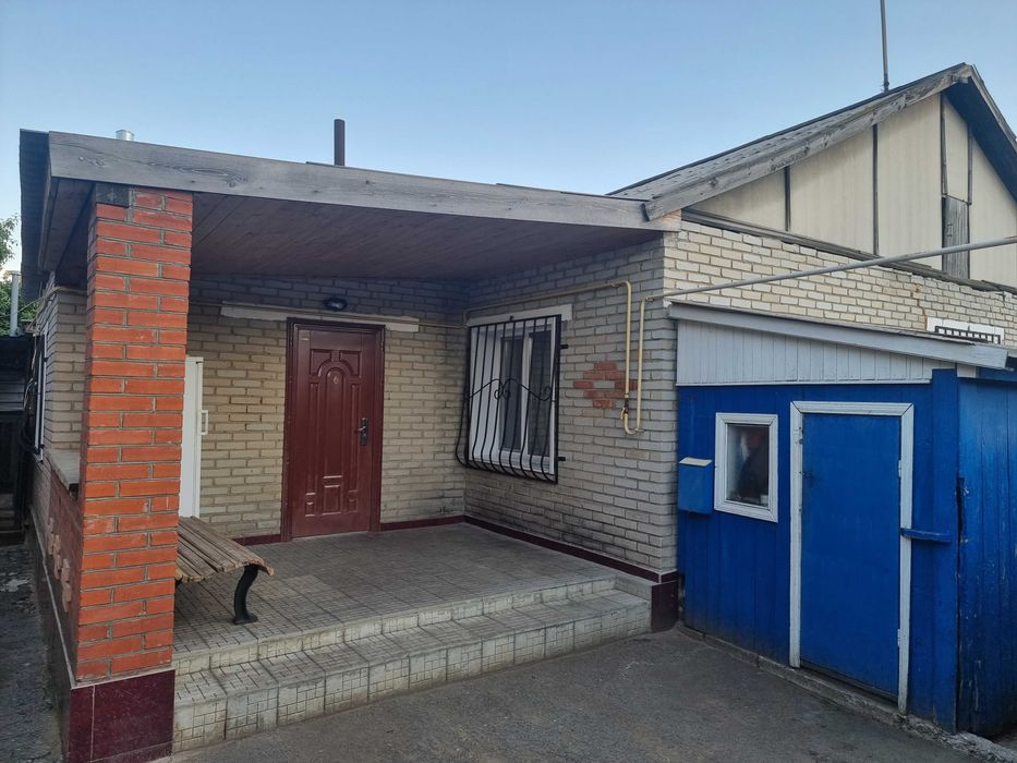 Двухквартирный дом