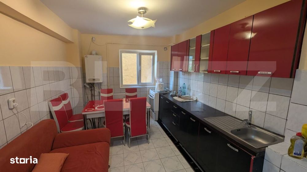 Apartament cu 2 camere, decomandat, 55 mp, 2 bai, zona Cetate