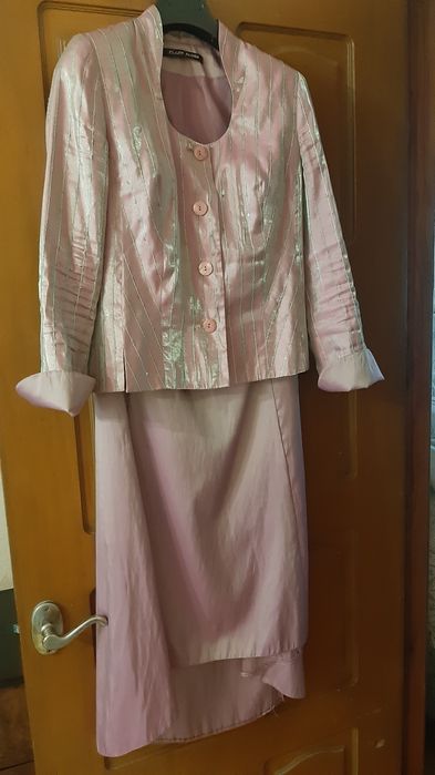 Двойка, 46р 8000 тг