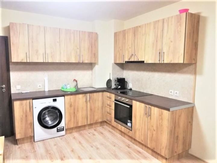 Дава се под наем Двустаен апартамент в София, Студентски град - 80 кв.м за 489.6 € - Снимка #2