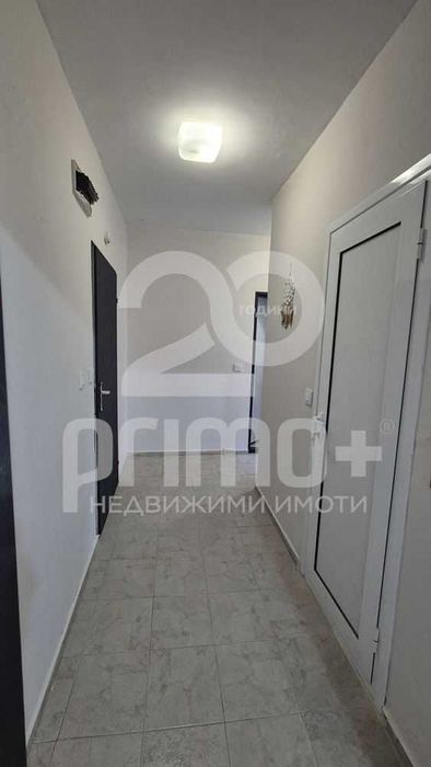 Дава се под наем Двустаен апартамент в Горна Оряховица - 63 кв.м за 298.86 € - Снимка #2