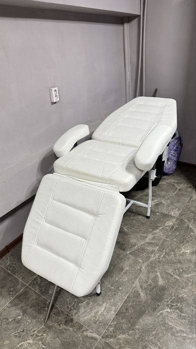 Кушетка косметологическая