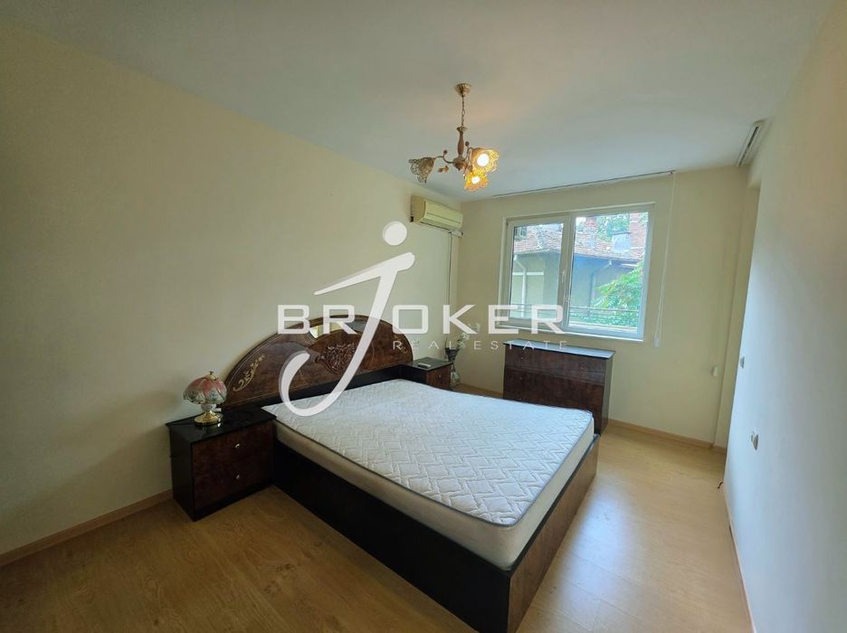 Продава се Тристаен апартамент в Кърджали, Център - 117 кв.м за 1240 €/кв.м - Снимка #4