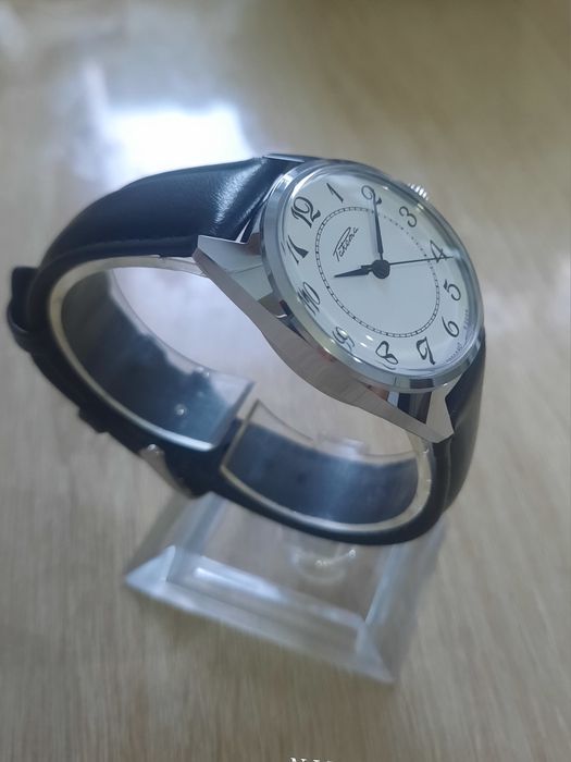 Часы Ракета-19камней