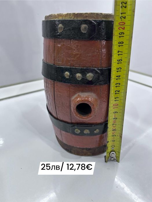 Всякакви видове старинки, медни бронзови, картини, нощни лампи!