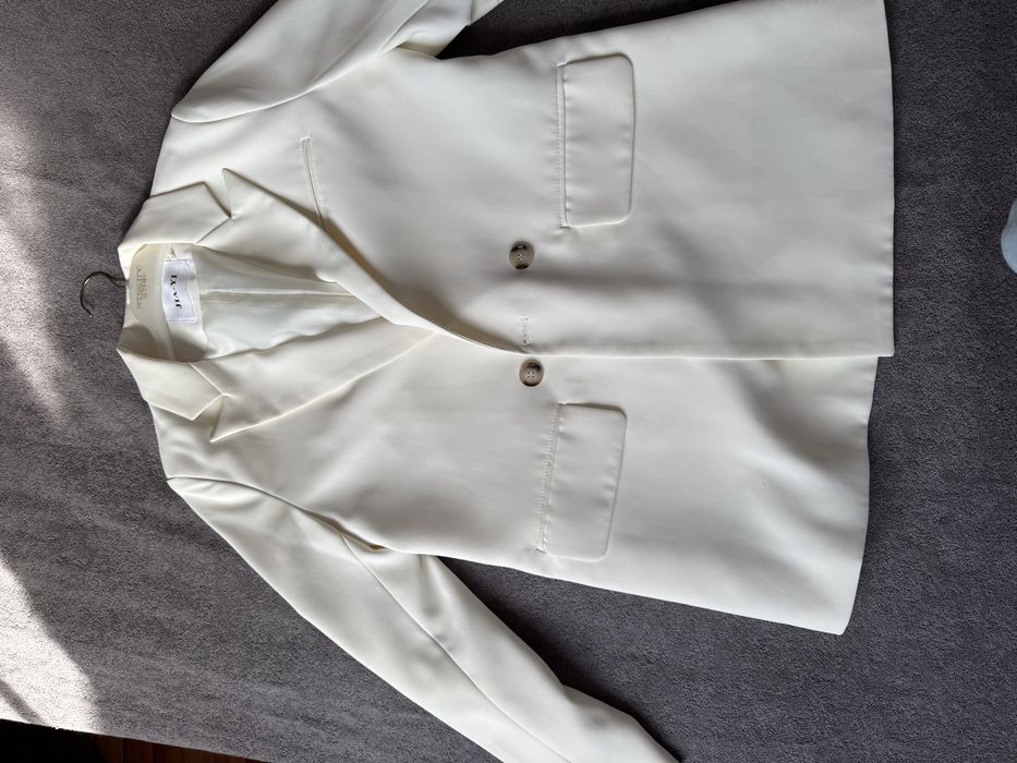 Пиджак белый (молочный) продается