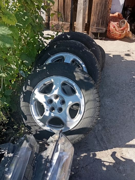 Шины с дисками на Subaru