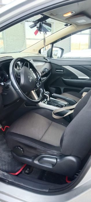 Mitsubishi Xpander 2022,2023