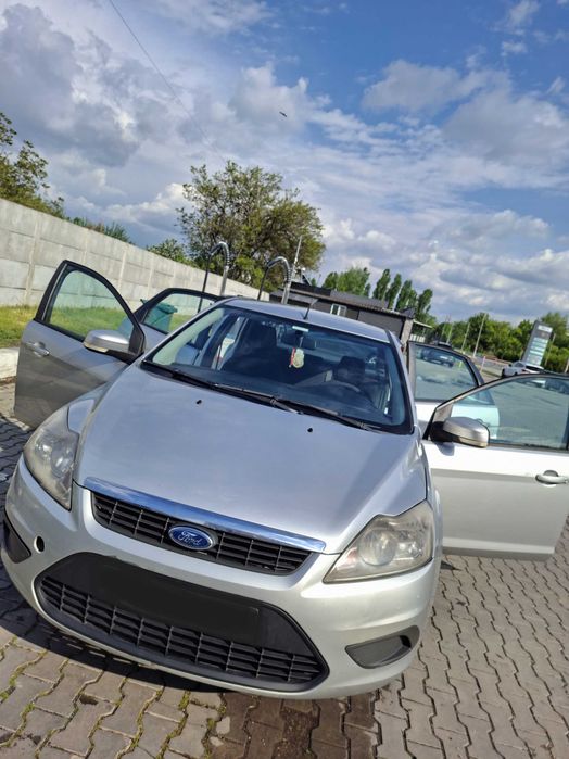 Ford Focus 2 Facelift an 2008 , Sedan, 1.6 benzina 1650 EURO NEGOCIABIL