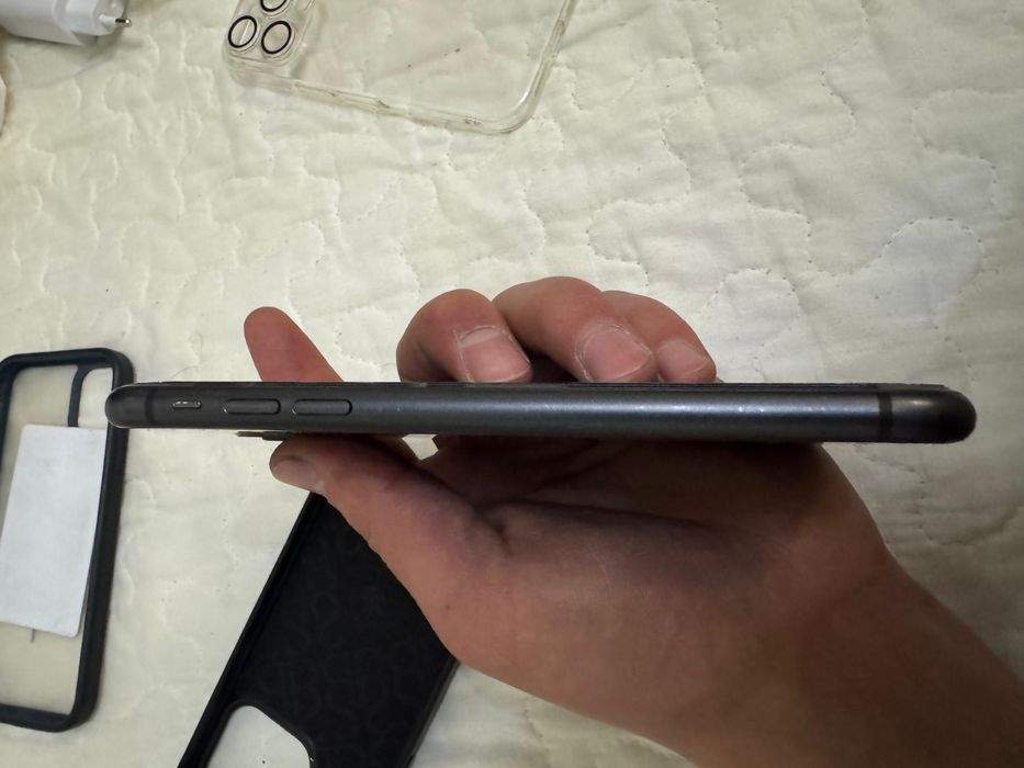 Айфон 11 помять 64