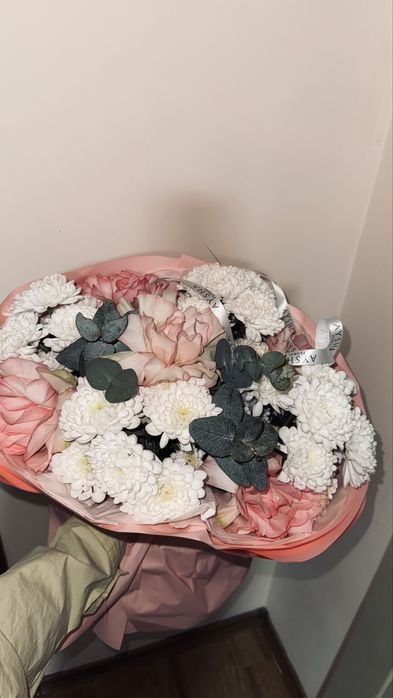 Букет цветов сатылады омирде улкенирек