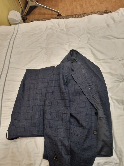 Костюм Dan John совершенно новый.