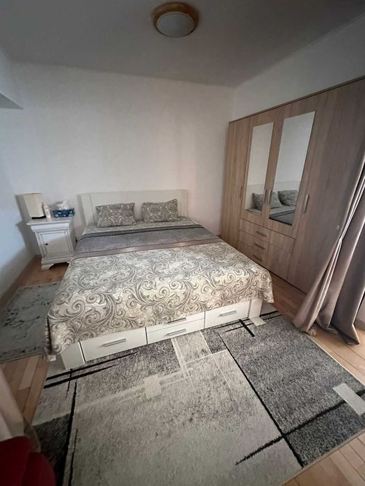 Inchiriez STUDIO untracentral Bd Unirii 64, BRD,complet utilat , NOU !