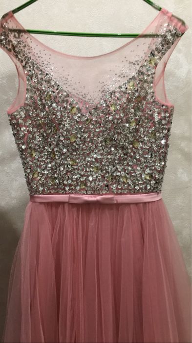 Вечерный платье