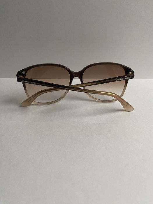 Солнцезащитные очки Michael Kors,оригинал!