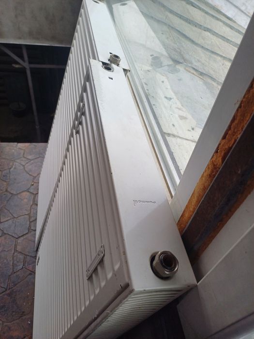 Vând calorifere noi și sh