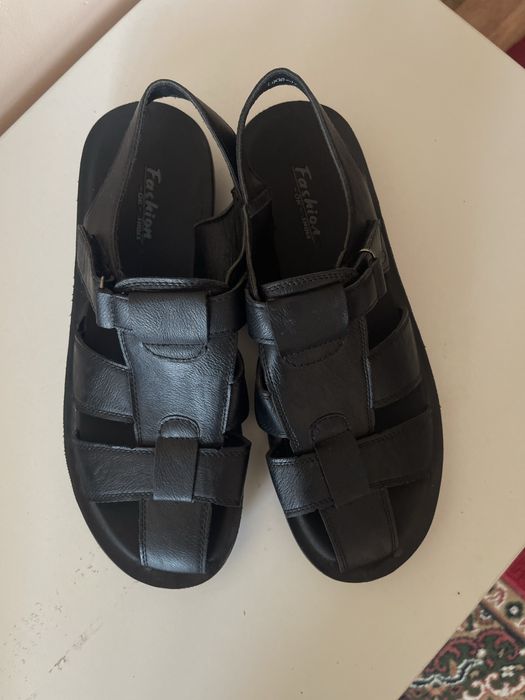 Мужкая обувь кроссовки!