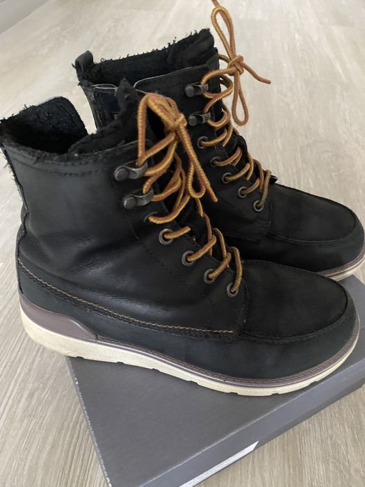 Продам зимние  и демисезонные ботинки