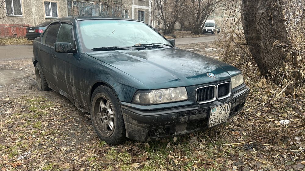 Продам бмв 318 на ходу