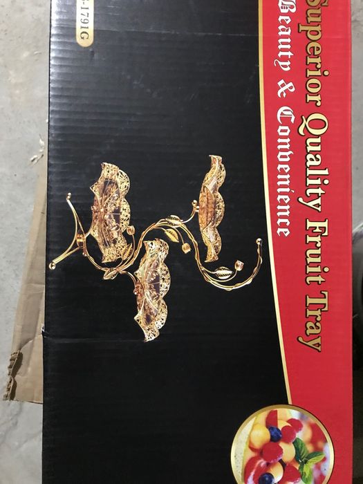 Конфетница красивая этажерка