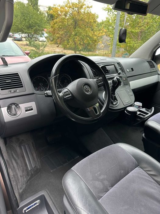 Volkswagen T5.1 Multivan Highline Facelift/ DSG/2.0
