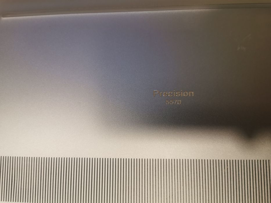 Dell Precision 5570 4K UHD