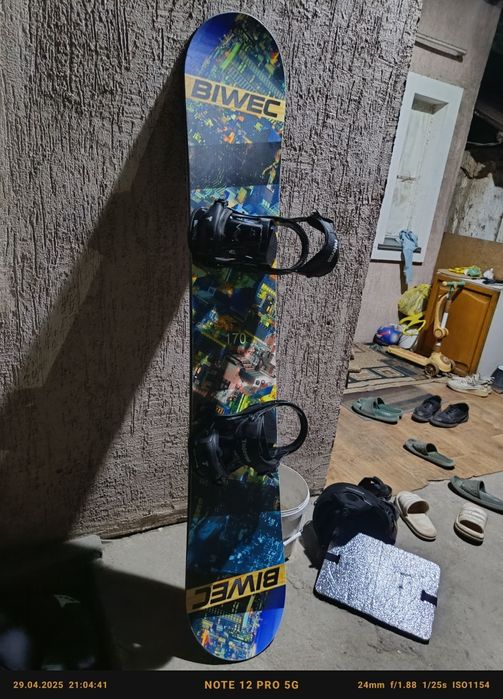 Сноуборд срочно продам