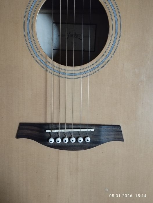 Gitara satiladi razmer 41