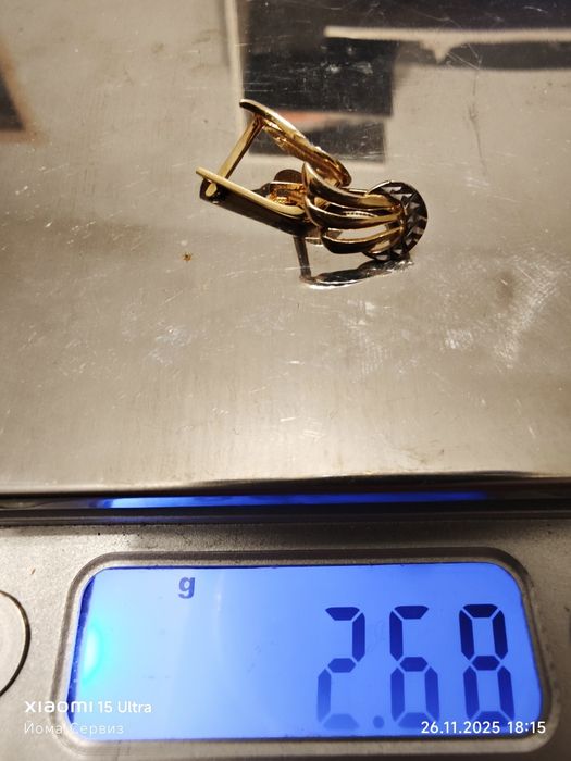 Продавам златни обеци 14к