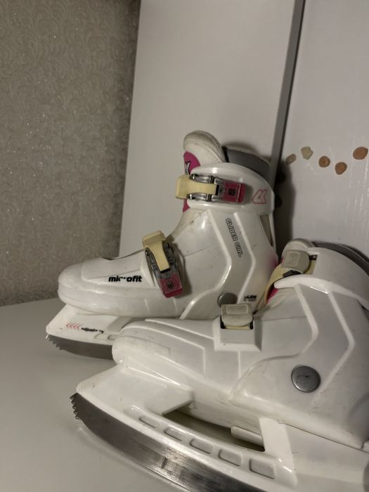 Детские коньки