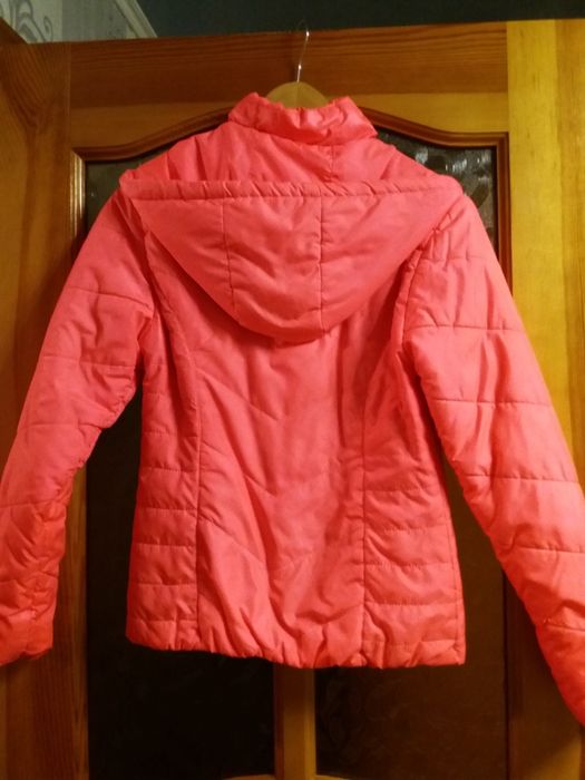 Продам молодежную куртку