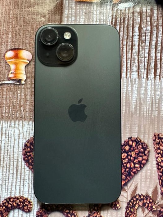 Продаю айфон 15