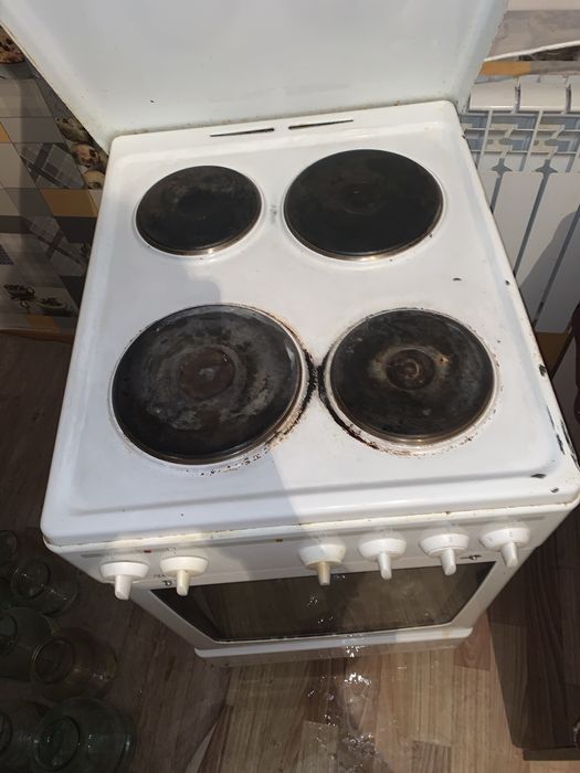 Продам б/у плиту. Самовывоз.