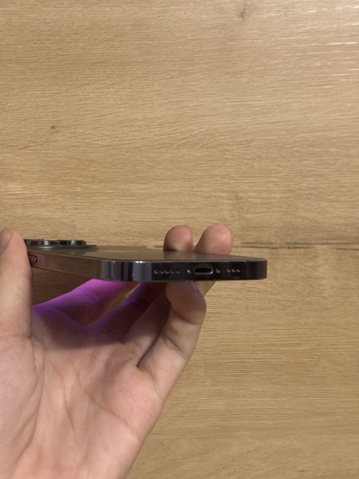 Iphone 14 pro purple