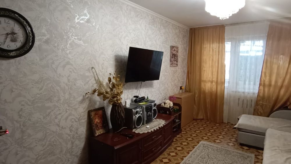 Продам 2 комнатную квартиру