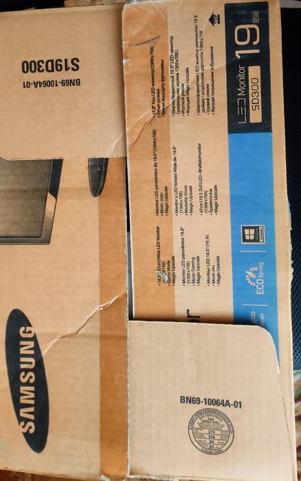 Монитор samsung S19D300