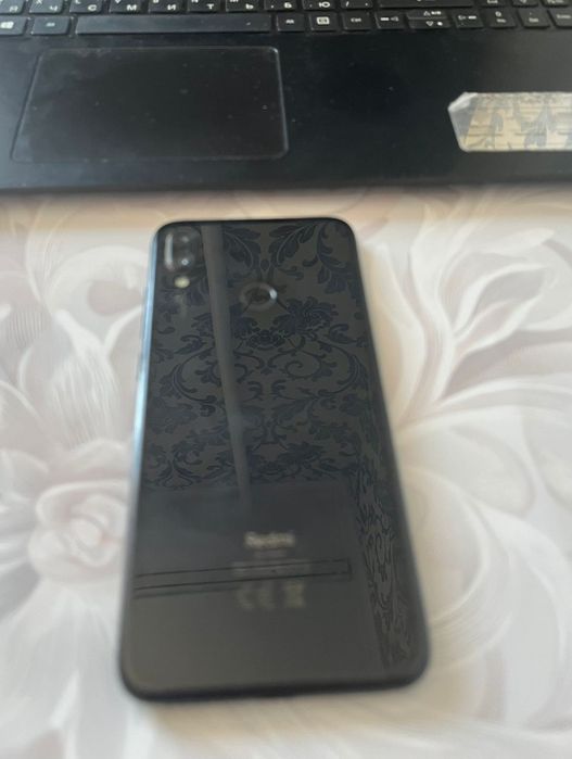 Продам Телефон Redmi Note 7