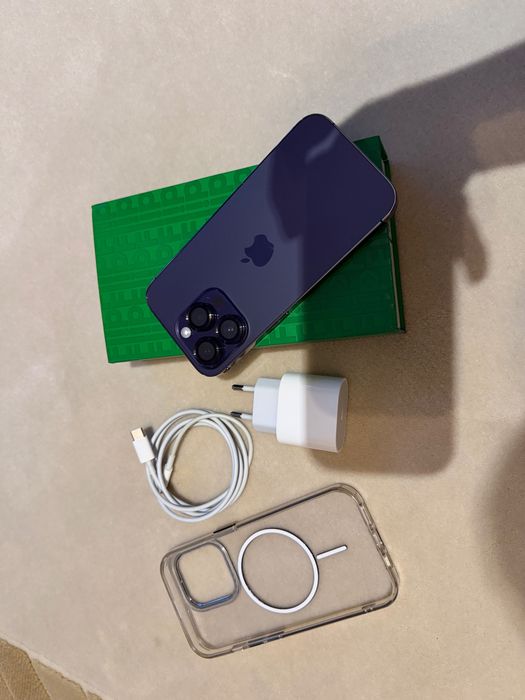 iPhone 14 Pro,Purple.