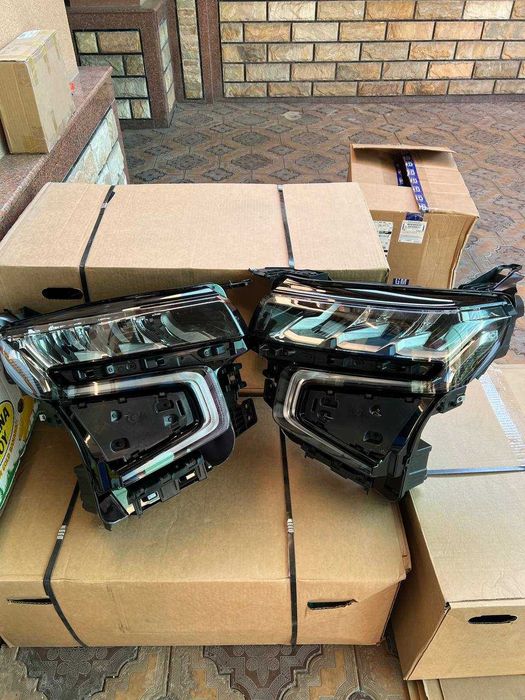 Фара Chevrolet Tahoe, Cadillac Escalade