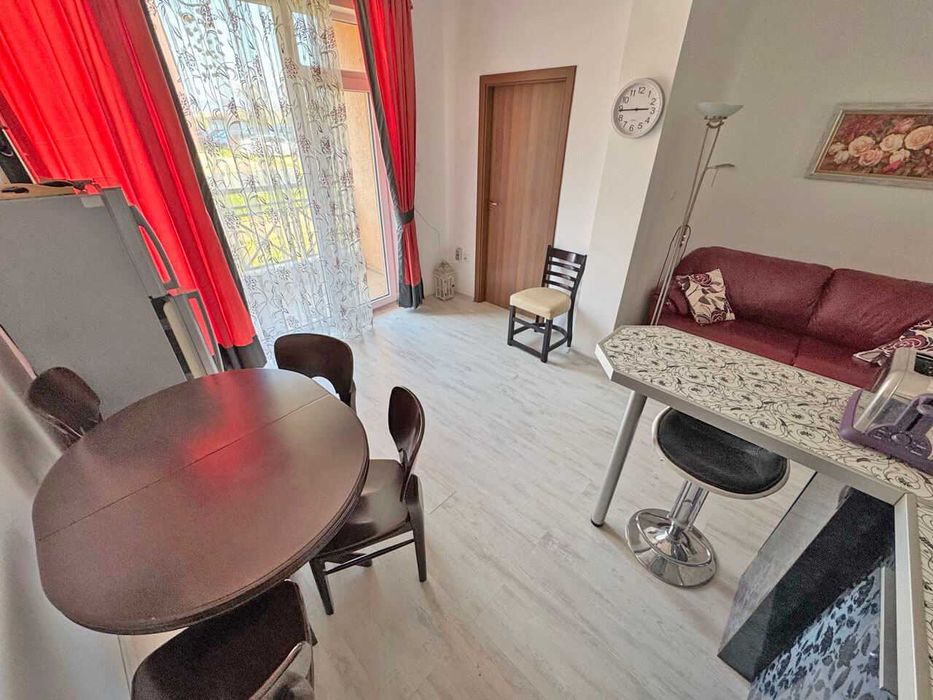 Продава се Тристаен апартамент в к.к. Слънчев бряг - 70 кв.м за 922 €/кв.м - Снимка #4