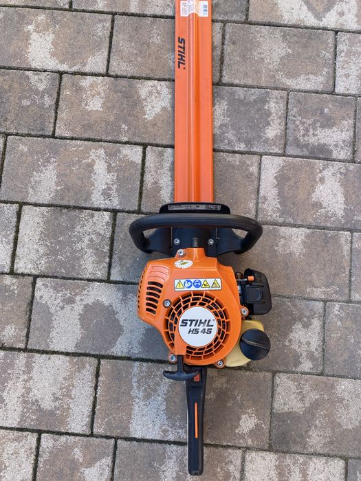 Foarfeca - motofoarfeca STIHL HS 45 gard viu -arbusti