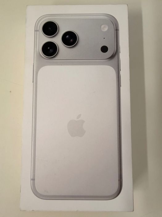 iPhone 17 Pro Max Silver 256 GB НОВ!!!