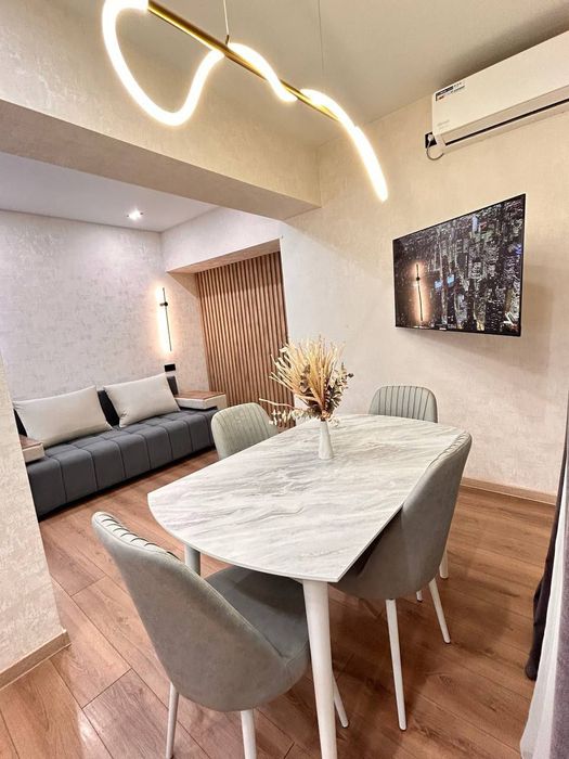 Квартира на Ц6-на Небе 1*2/2/4 общ пл 45м Евро с обстановкой