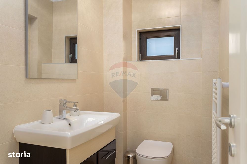 Vilă de inchiriat renovata recent, 1000 mp teren, terasa de vara